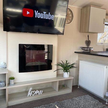 Haggerston Castle 6 Berth Caravan - Lakefield 115 Cheswick  外观 照片