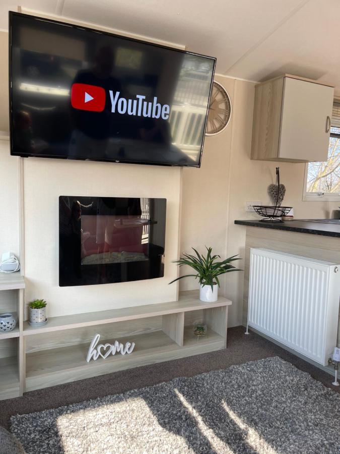 Haggerston Castle 6 Berth Caravan - Lakefield 115 Cheswick  外观 照片